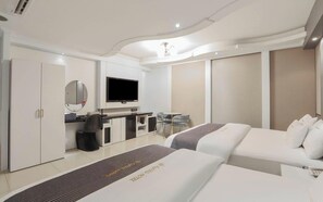 Deluxe Quadruple Room