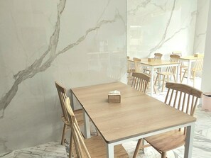 Restaurant - Renaissance Hotel (Pohang)