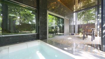 Presidential Twin Room | Terrace/patio