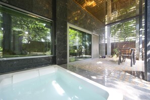 غرفة رئاسية لفردين | شرفة/رواق