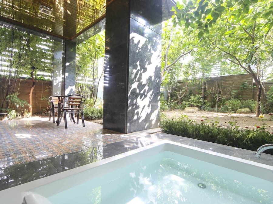 Presidential Twin Room | Terrace/patio