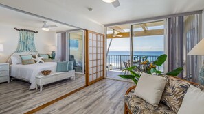 2 bedrooms, iron/ironing board, WiFi, bed sheets - Right On the Water, Stunning Ocean views and Sunsets, AC, Elevator, Pool (Kailua Kona)