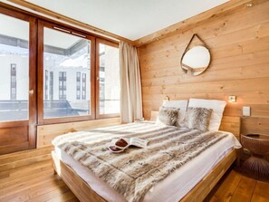 1 chambre, fer et planche à repasser, accès Internet