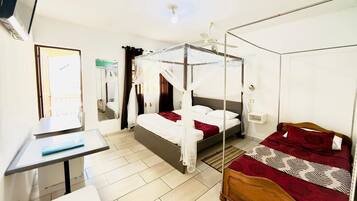 Standard Triple Room | Free WiFi, bed sheets