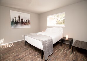 4 bedrooms, desk, iron/ironing board, free WiFi