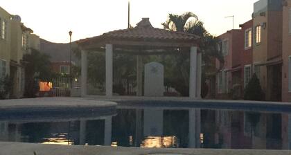 Casa Vacacional para 6 personas, 10 mĂĄx. con Alberca.