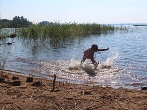2 عدّة غرف نوم وخدمة الإنترنت