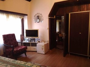 LCD TV