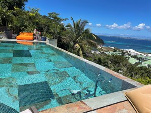 Beheizter Pool