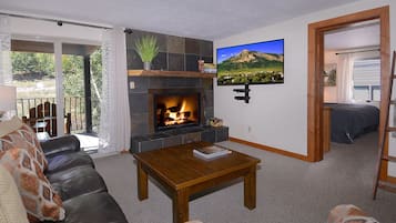 TV, fireplace, offices