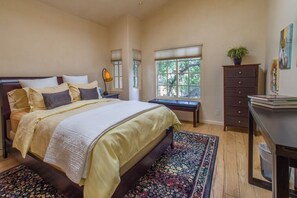 2 habitaciones, tabla de planchar con plancha, internet y ropa de cama 