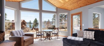 Millioner $$ Panoramautsikt over innsjøen! 10% avslag på september / oktober og reservasjoner av en hel uke!