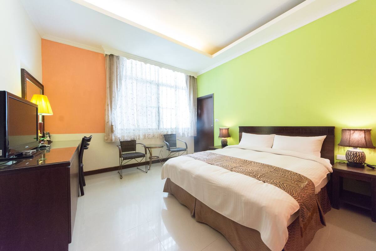 Desk, blackout curtains, free WiFi, bed sheets