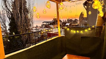 Blue Studio Apartment SEAVIEW TERRACE | Terrace/patio