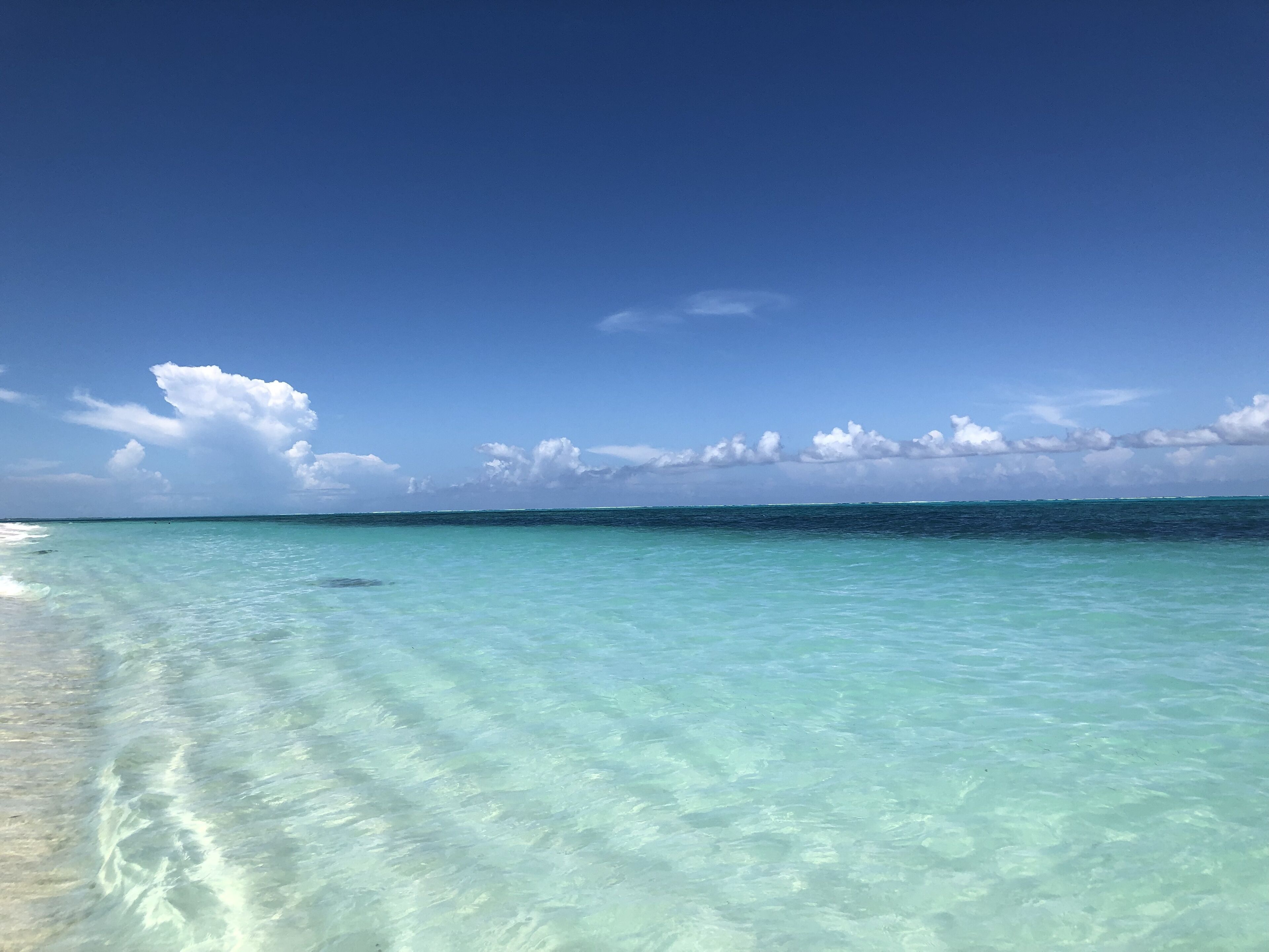 Beach nearby, sun loungers, beach towels