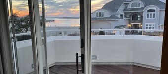 DELUXE Margate Beach Home med basseng, Jacuzzi, og spektakulær utsikt over bukten - soveplass til 18