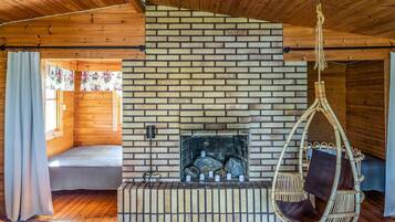 2 bedrooms, internet