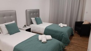 9 Schlafzimmer, Bügeleisen/Bügelbrett, WLAN, Bettwäsche