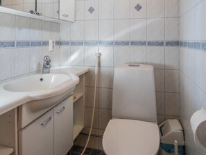 Bathroom - Latukatti 5 c by Interhome (Sotkamo)
