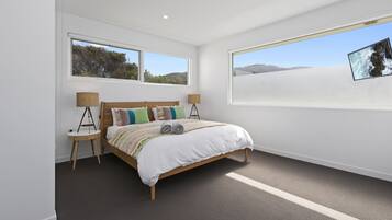 4 Schlafzimmer, Bügeleisen/Bügelbrett, WLAN, Bettwäsche