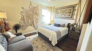 4 bedrooms, desk, iron/ironing board, free WiFi