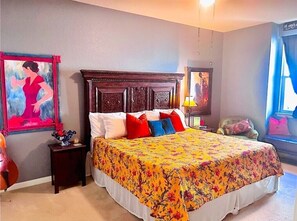 4 bedrooms, desk, iron/ironing board, free WiFi