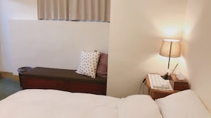 Double Room | Desk, free WiFi