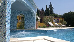 Udendørs pool