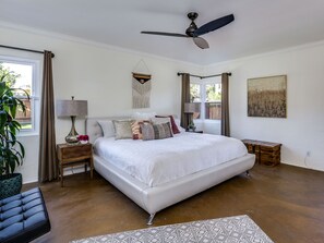 2 bedrooms, iron/ironing board, WiFi, bed sheets - Boho Rhapsody – Private Oasis, Walk to Town (Palm Springs)