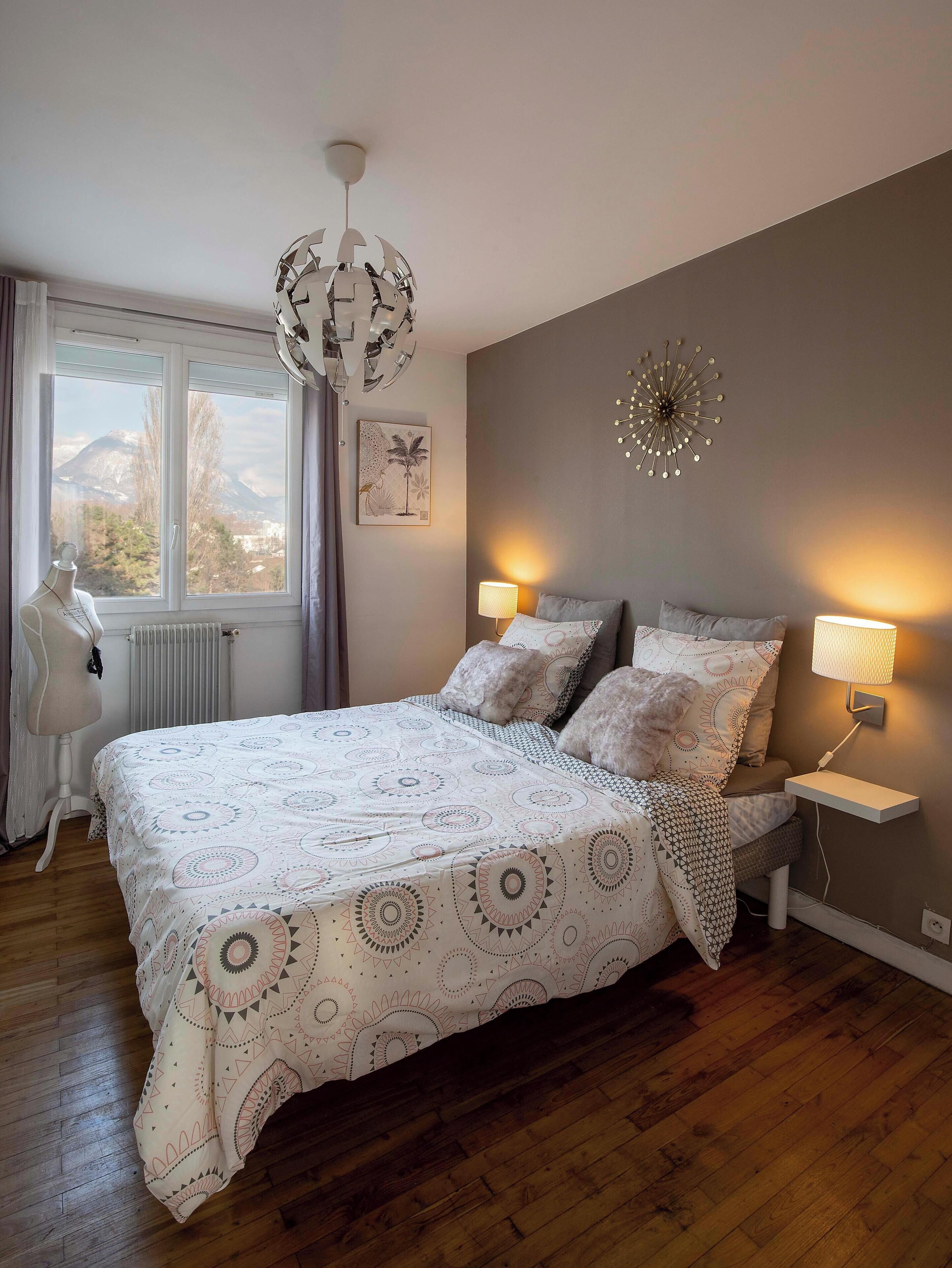 2 habitaciones, insonorización, tabla de planchar con plancha y wifi 