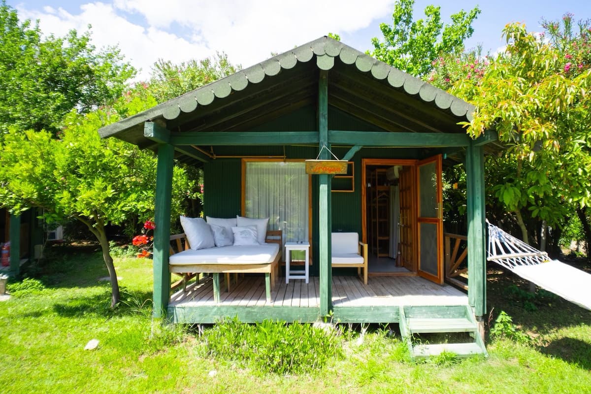 Bungalow, 1 Double Bed (2 People) | Premium bedding, in-room safe, soundproofing, WiFi (free)