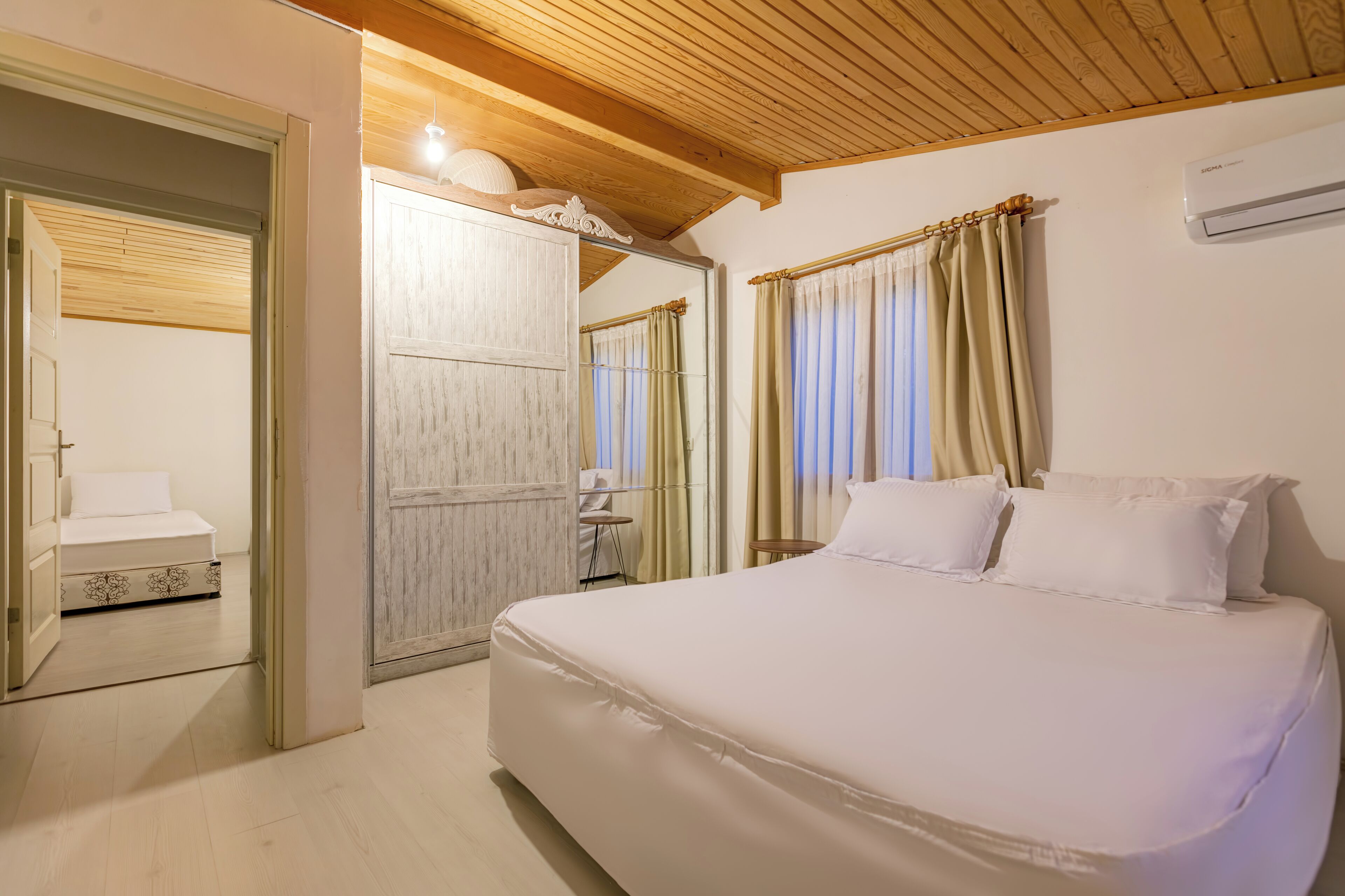 시니어 방갈로, 정원 전망 | 고급 침구, 객실 내 금고, 방음 설비, 무료 WiFi