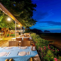 Breakfast, lunch, dinner served; Greek cuisine