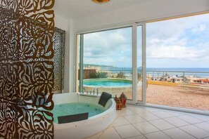 Indoor spa tub - Blue Villas - Blue Villa 1- Rent a Villa With Extreme View For Less (Agia Marina, Crete)