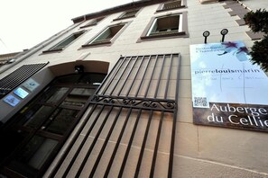 Majoituspaikan julkisivu