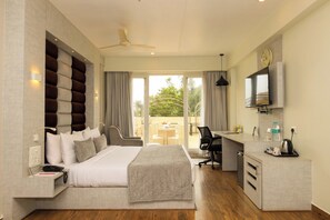 Minibar, desk, laptop workspace, blackout curtains - The Aananda Imperial (Bilaspur)