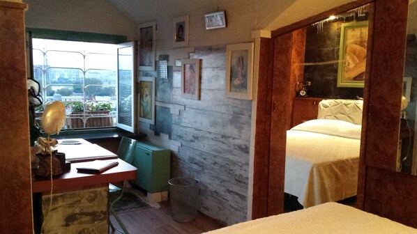 Chambre Double Affaires (+ Meeting Room)