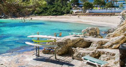 LA PERGOLA House 350m from the beach