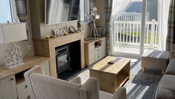 Smart TV, fireplace, video games, foosball