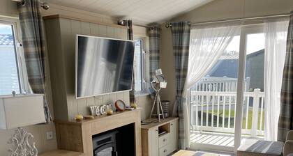 A new 3 bedroom willerby Portland lodge 2023