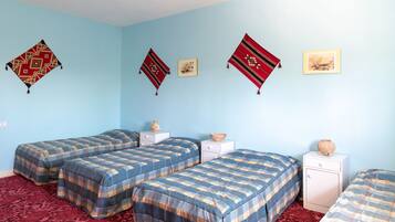 Quadruple Room | Rollaway beds, free WiFi, bed sheets
