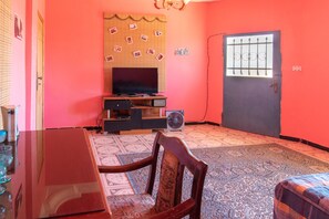 Basic Double Room, 1 Double Bed, Mountain View