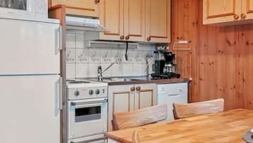 Réfrigérateur, micro-ondes, lave-vaisselle