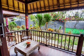 Cottage (Pancali) | Terras