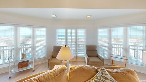 Beachfront-Pet Friendly! Tranquility Base/Quiet seclusion