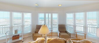 Beachfront-Pet Friendly! Tranquility Base/Quiet seclusion
