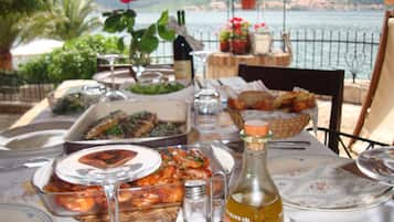 Ristorazione all'aperto