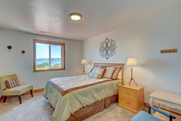 11 bedrooms, desk, iron/ironing board, free WiFi