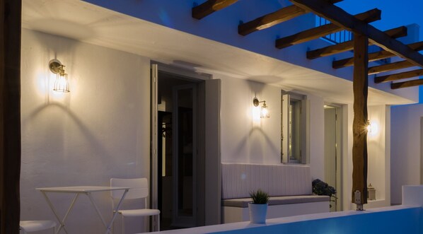 Balcony - L' arco Milos Suite (Milos)