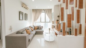Senior Suite, 2 Bedrooms | Living room - OHO Suites KLCC (Kuala Lumpur)